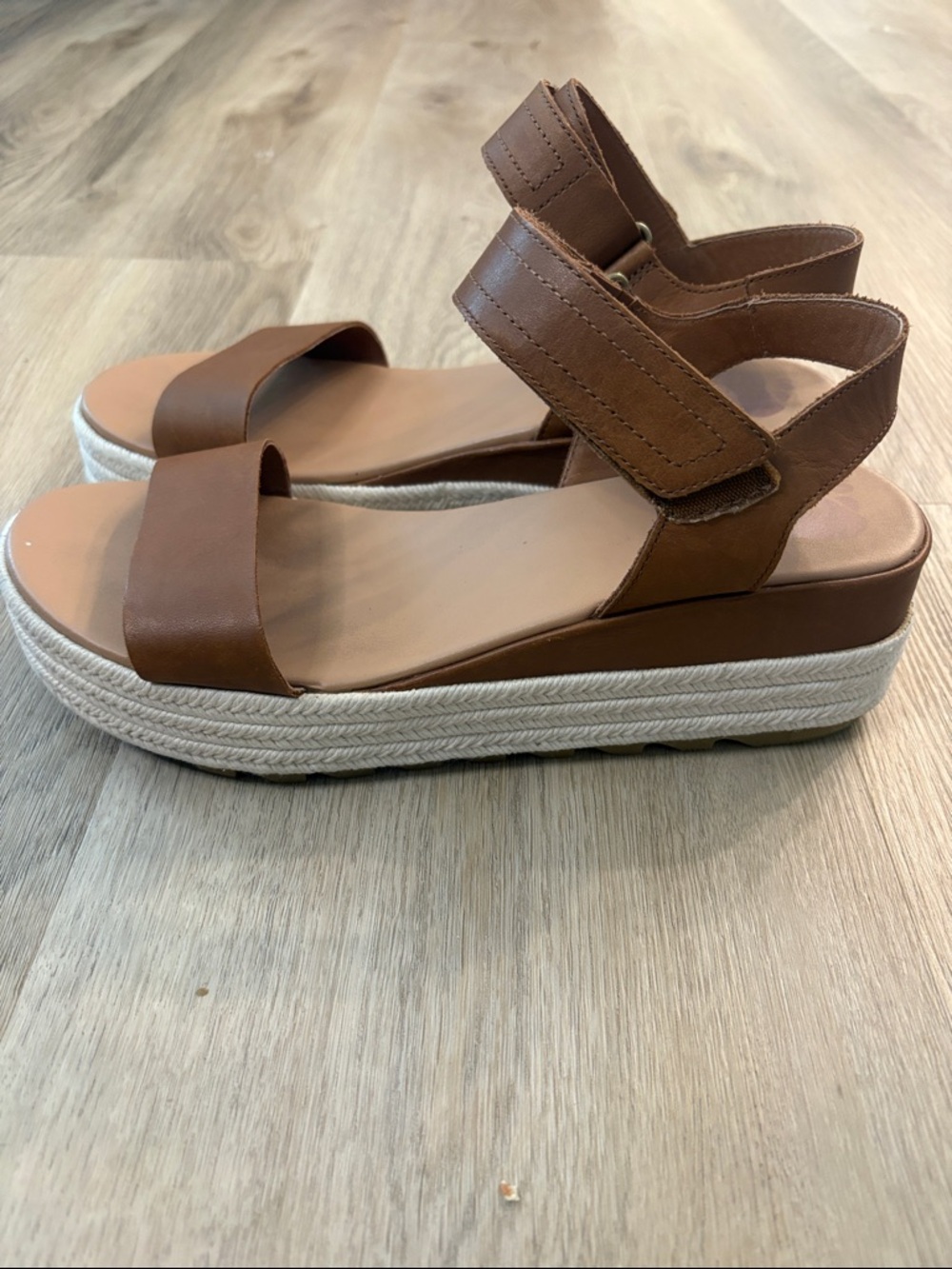 ✨ SOREL Cameron Flatform Sandals - Size 11 - Tan Leather summer leather comfort